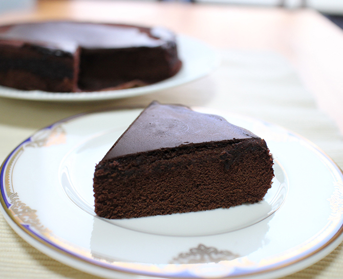 本格派チョコレートケーキ